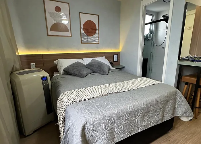Studio Paris Prox Metro Bras Feirinha Madrugada Templo Salomao